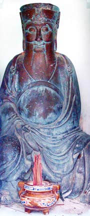 Lạ[-]lùng[-]pho[-]tượng[-]quý[-]500[-]tuổi[-]giữa[-]cánh[-]đồng